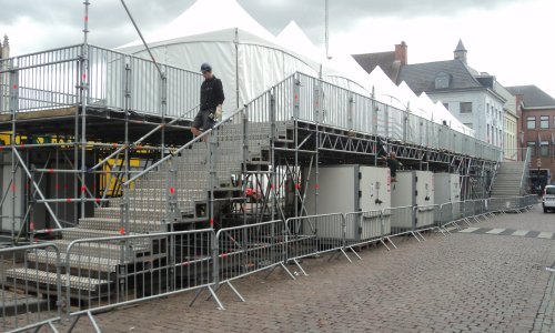 Floors & Platforms | Stageco